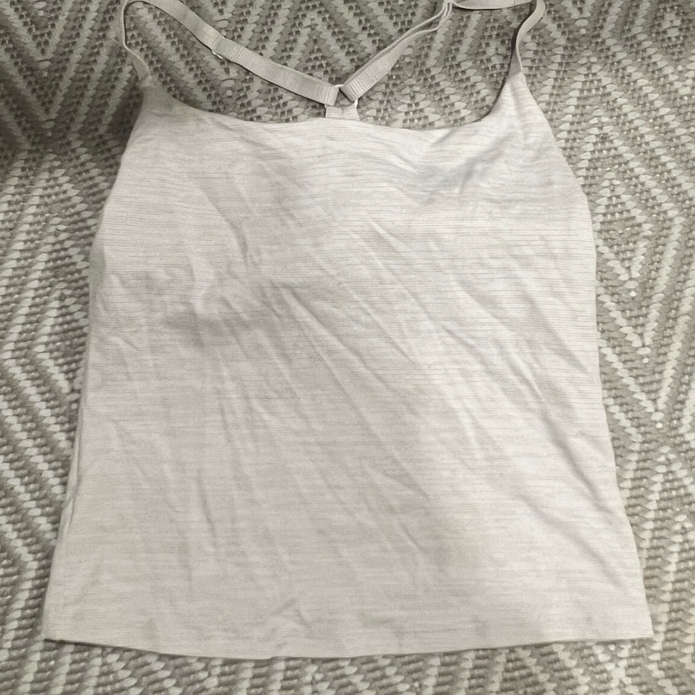 Outdoor Voices Move Free Tank white with muted stripe. Size XS